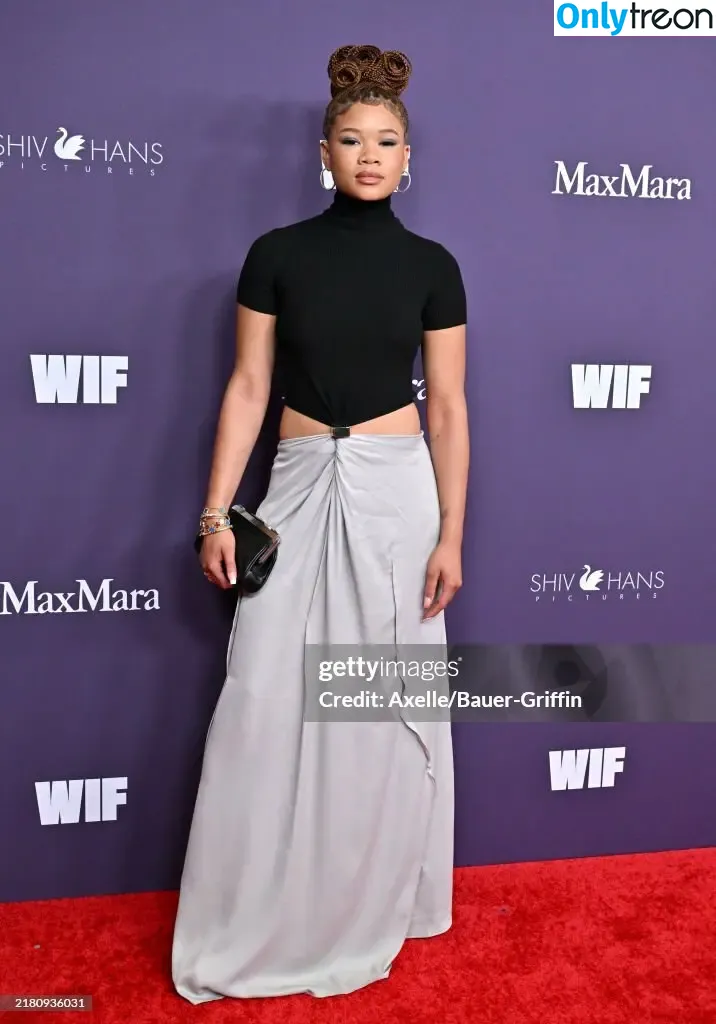 Storm Reid голая photo #0624 (stormikush / stormreid)