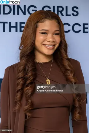 Storm Reid / stormikush / stormreid nude photo #1012