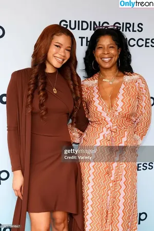 Storm Reid / stormikush / stormreid nude photo #1013