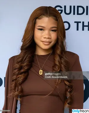Storm Reid / stormikush / stormreid nude photo #1024