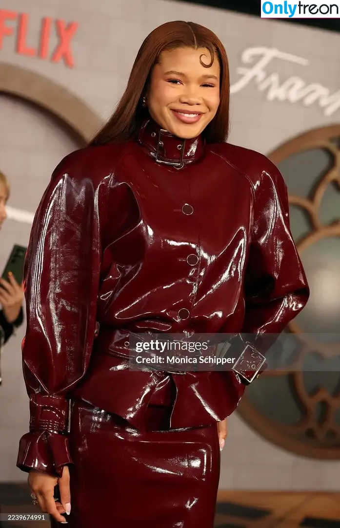 Storm Reid nude photo #1055 (stormikush / stormreid)
