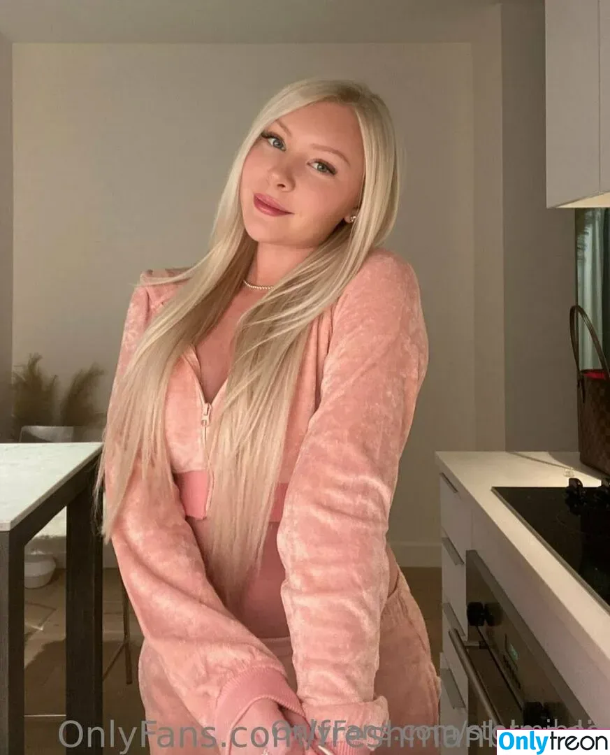 stormibee nude photo #0113 (Cherry Blossom / Stormi Bee / baby_cherrry / stormibree)