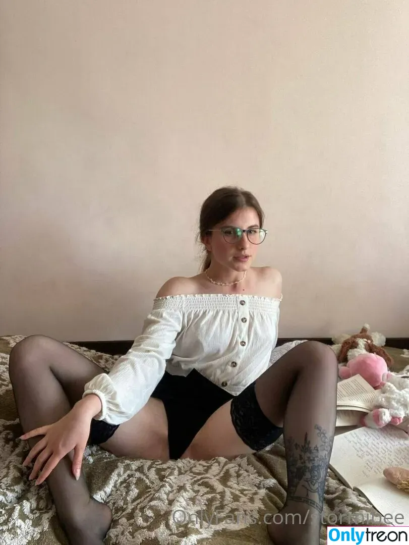 stormibee nude photo #0137 (Cherry Blossom / Stormi Bee / baby_cherrry / stormibree)