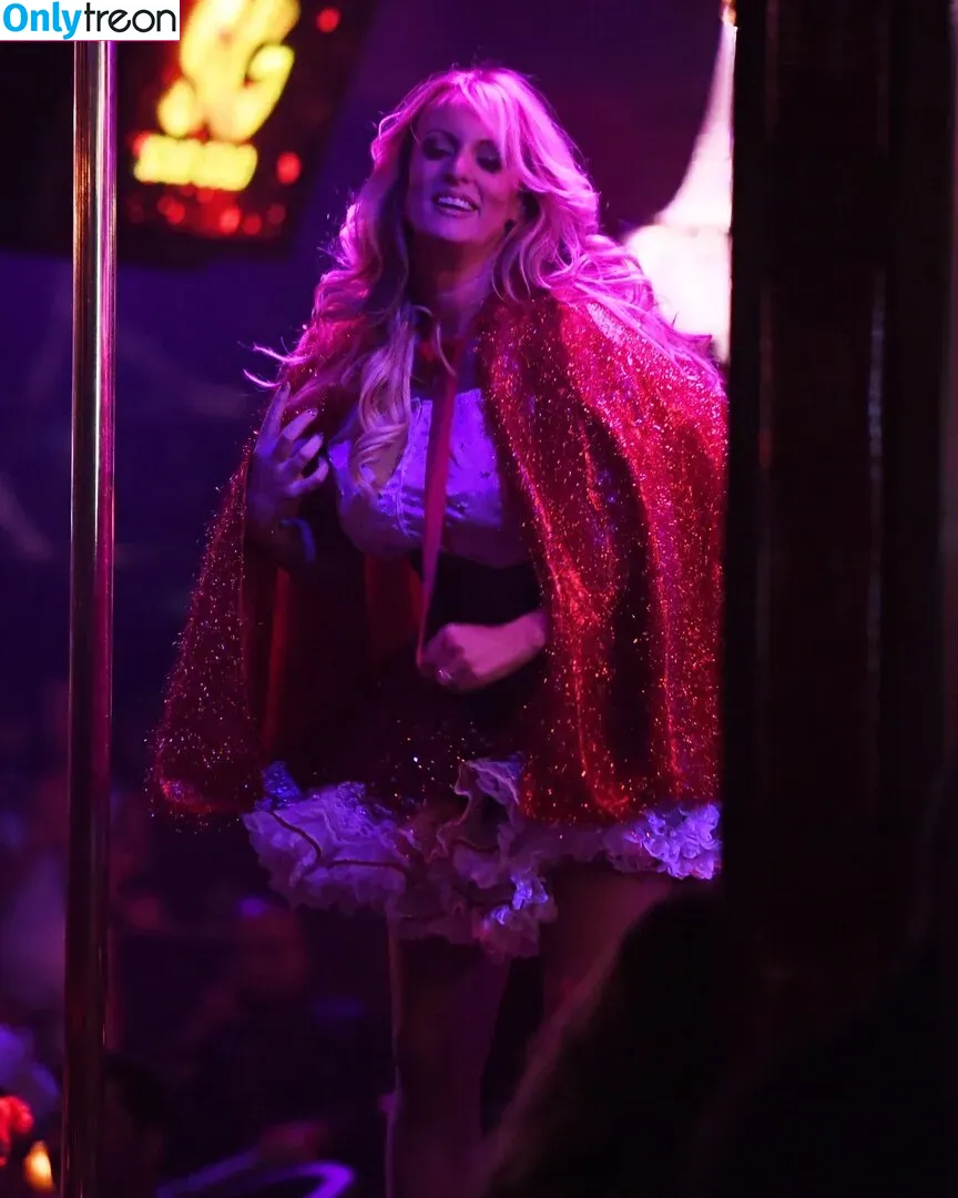 Stormy Daniels голая photo #0027 (stormydaniels / thestormydaniels)