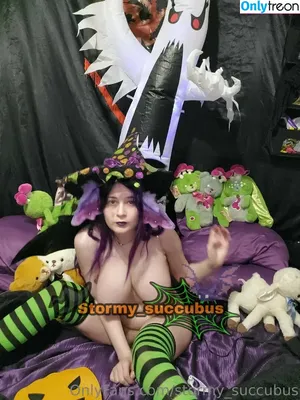 Stormy Succubus / stormy_loves_u / stormy_succubus фото голая #0774