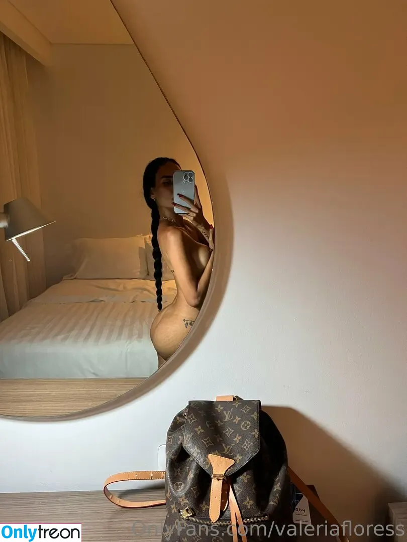 stphvalee голая photo #0023 (stphvalee)