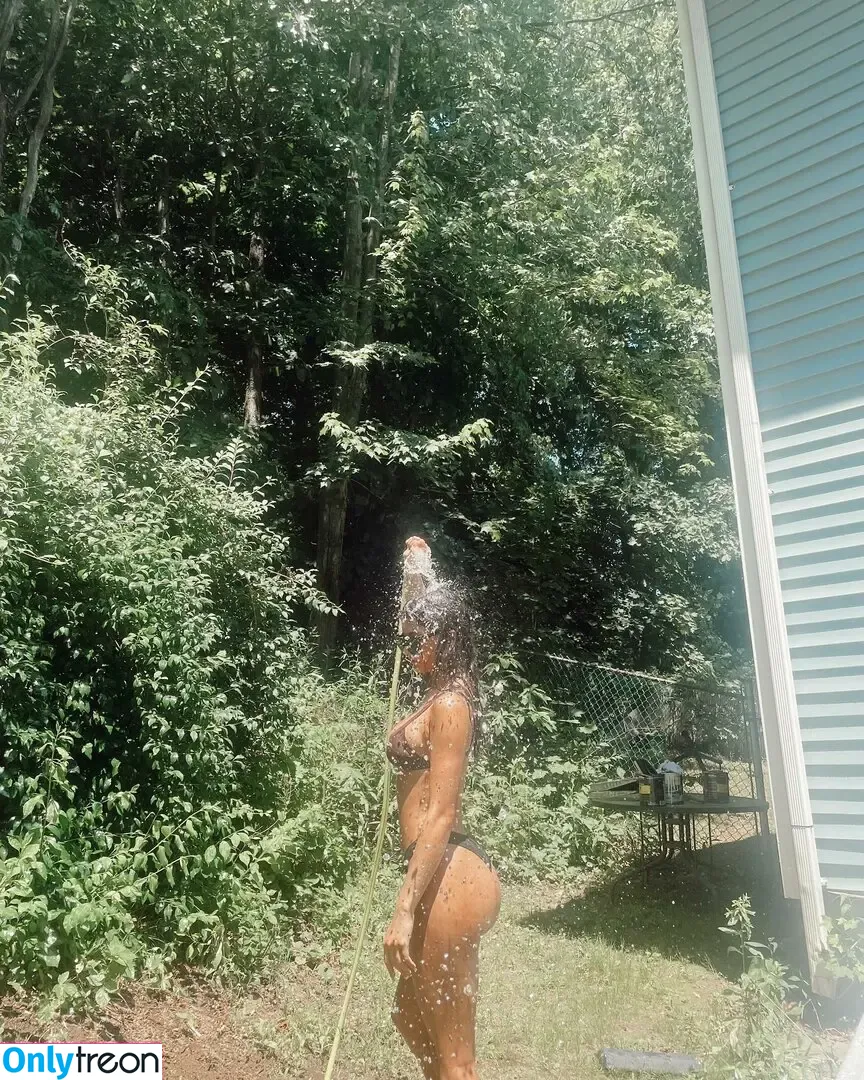 Stratton Zenick nude photo #0012 (Strattonn222 / livelaughcryanddie / melissastratton / stratton3148)