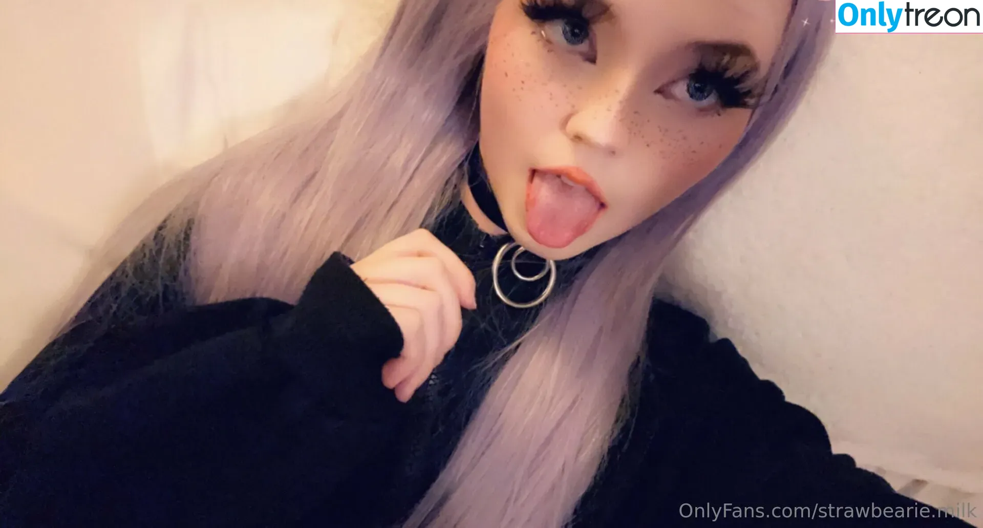 strawbearie.milk nude photo #0034 (strawbeariemilk)