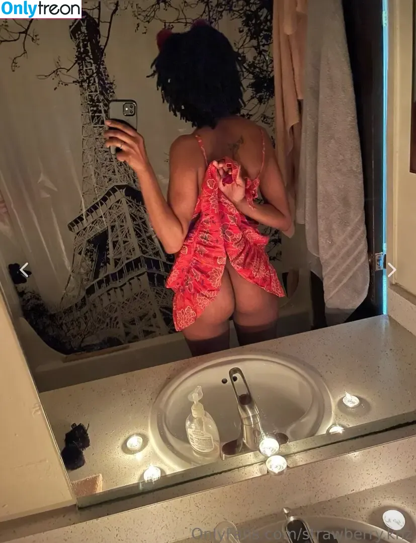 strawberry.bubbles nude photo #0086 (strawberry.knz / strawberry131200)