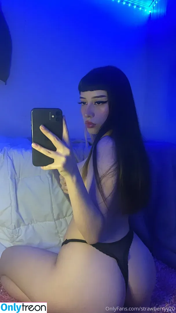 strawberryy20 голая photo #0016 (Princesskya / Strawbxrryy1 / _spicy.strawberry_)
