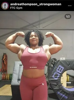 StrongWomen ???? / strongamy nude photo #0001