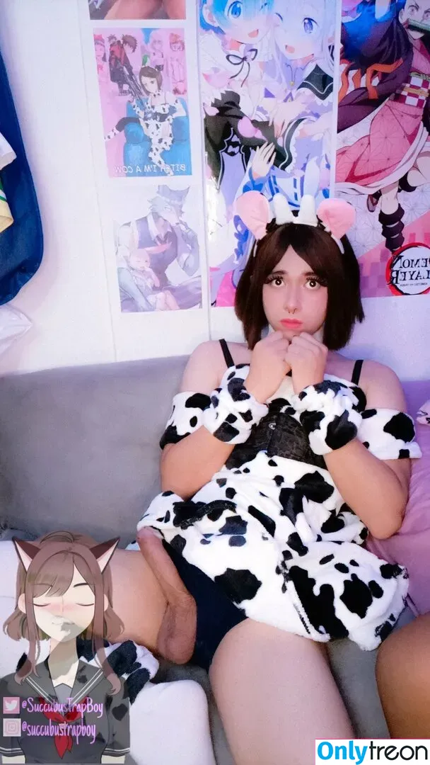 Succubus голая photo #0001 (SuccubusTrapBoy / realtrapboy)