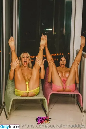 suckaforbaddies / suckaformagazine фото голая #0009