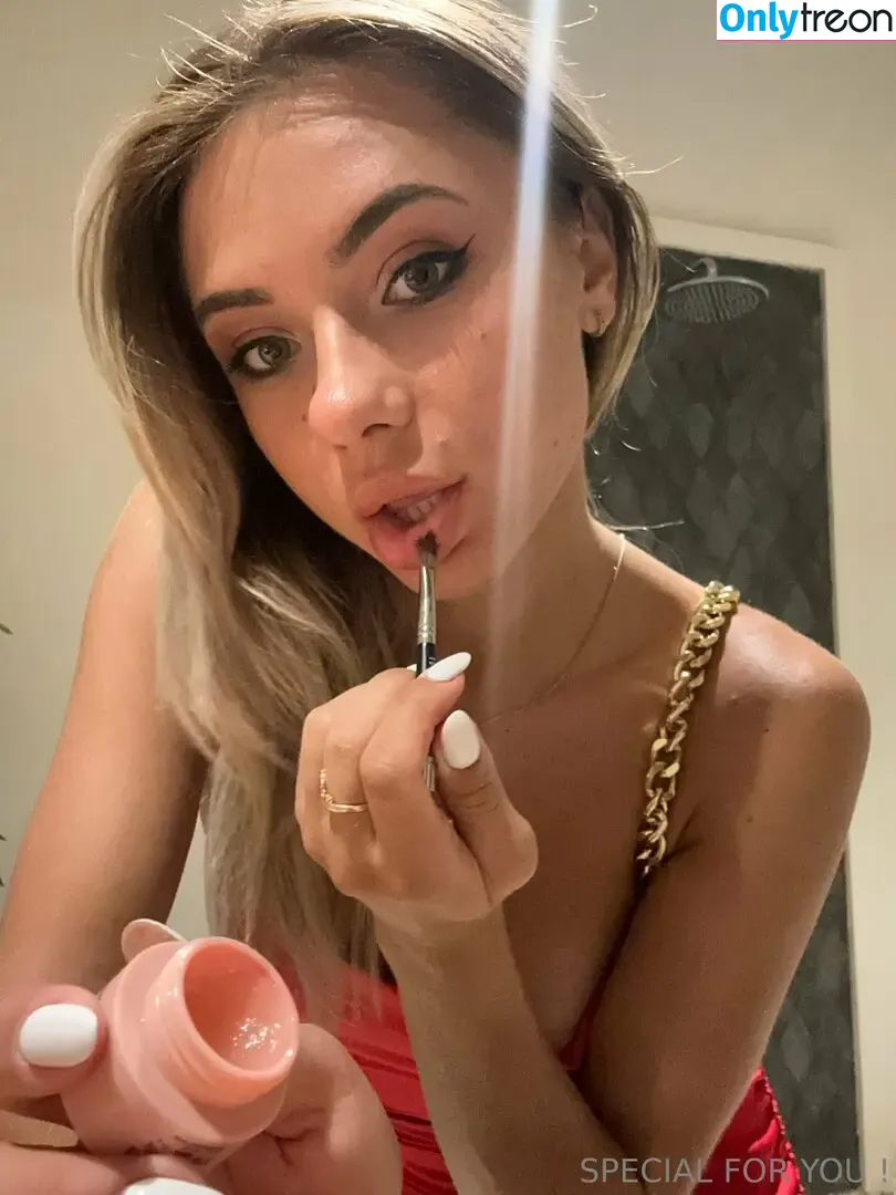 sugar.andriana nude photo #0010 (sugar.andriana)