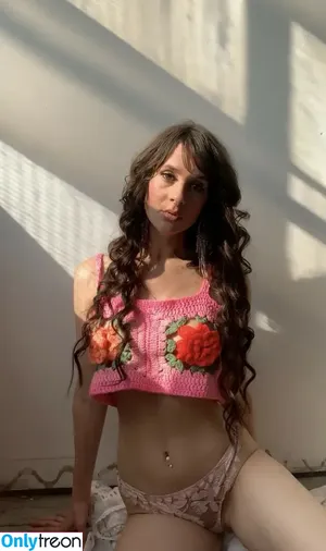 Sugar Boogerz / Laurel Driskill / Quiet Creative ASMR / qweensativa / sugar_boogerz / user nude photo #0077