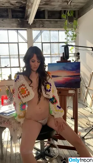 Sugar Boogerz / Laurel Driskill / Quiet Creative ASMR / qweensativa / sugar_boogerz / user nude photo #0127