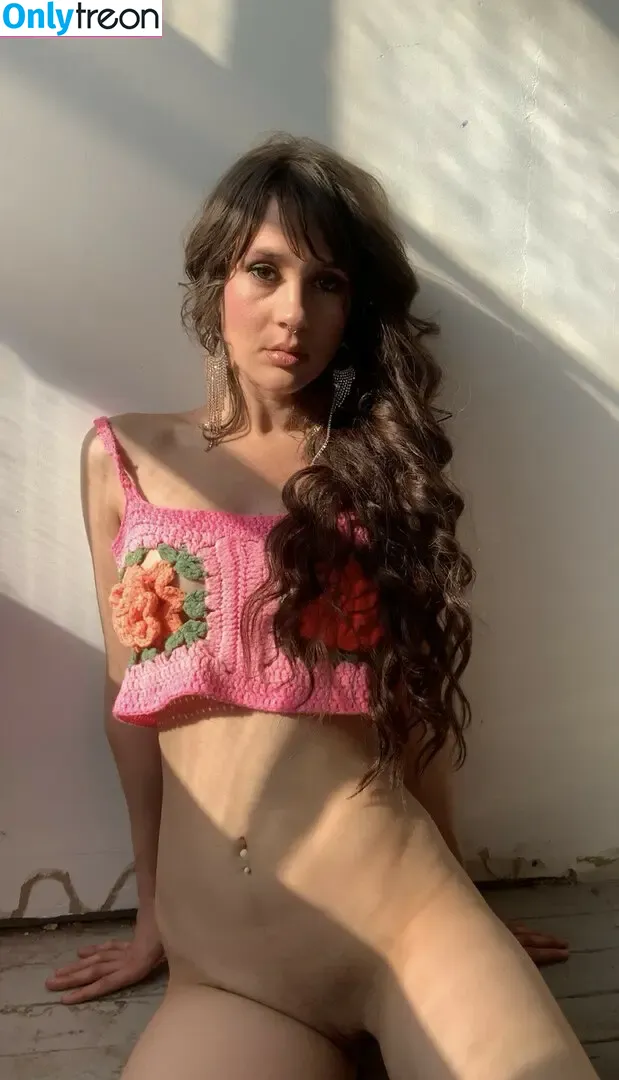 Sugar Boogerz nude photo #0052 (Laurel Driskill / Quiet Creative ASMR / qweensativa / sugar_boogerz / user)