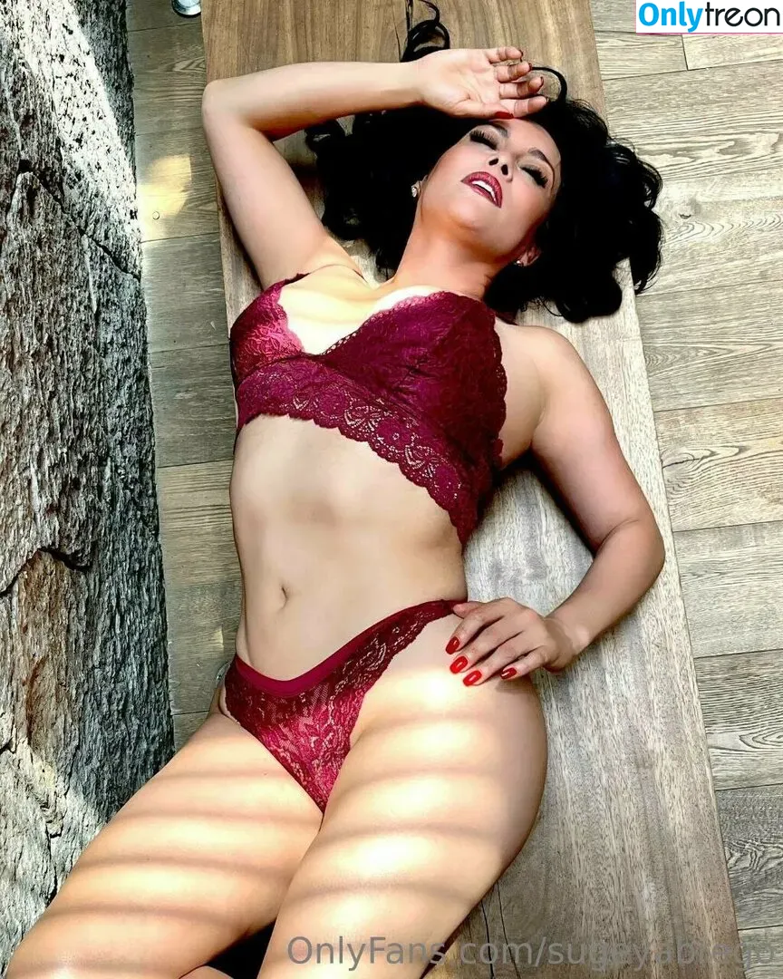 Sugey Abrego nude photo #0136 (sugeyabregotv)