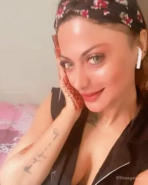 Suhaani Laskar / suhaanilaskar nude photo #0010