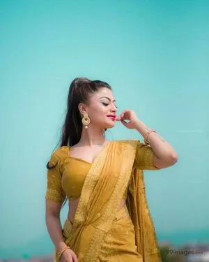 Suhaani Laskar / suhaanilaskar nude photo #0032