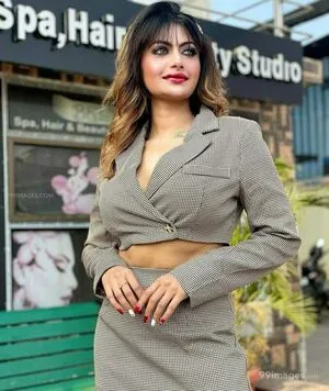 Suhaani Laskar / suhaanilaskar nude photo #0039