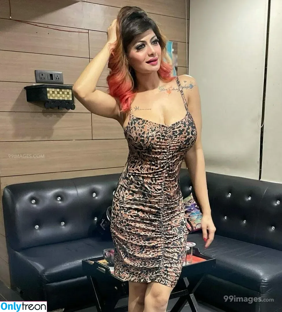 Suhaani Laskar nude photo #0002 (suhaanilaskar)
