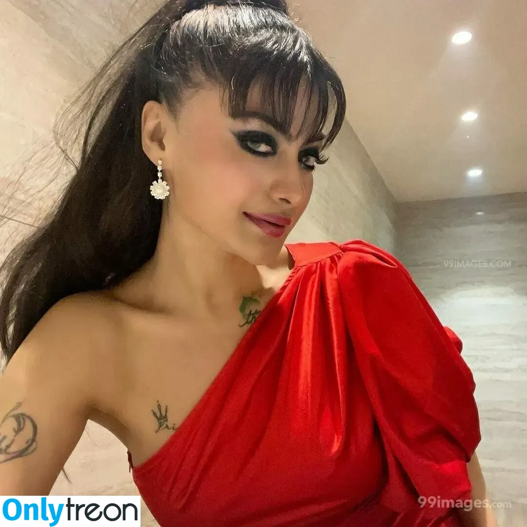 Suhaani Laskar nude photo #0046 (suhaanilaskar)