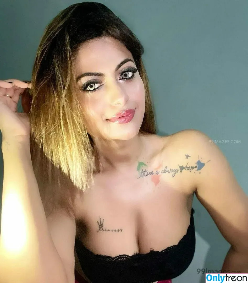 Suhaani Laskar nude photo #0056 (suhaanilaskar)