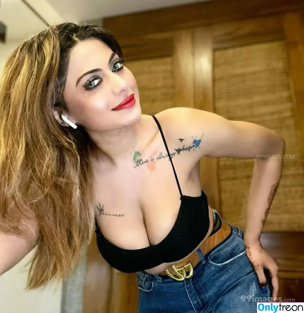Suhaani Laskar nude photo #0062 (suhaanilaskar)