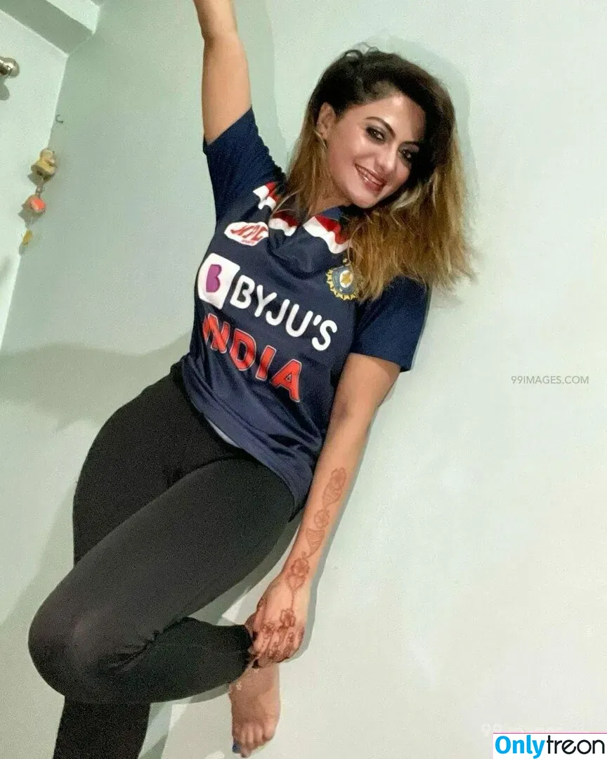Suhaani Laskar nude photo #0099 (suhaanilaskar)