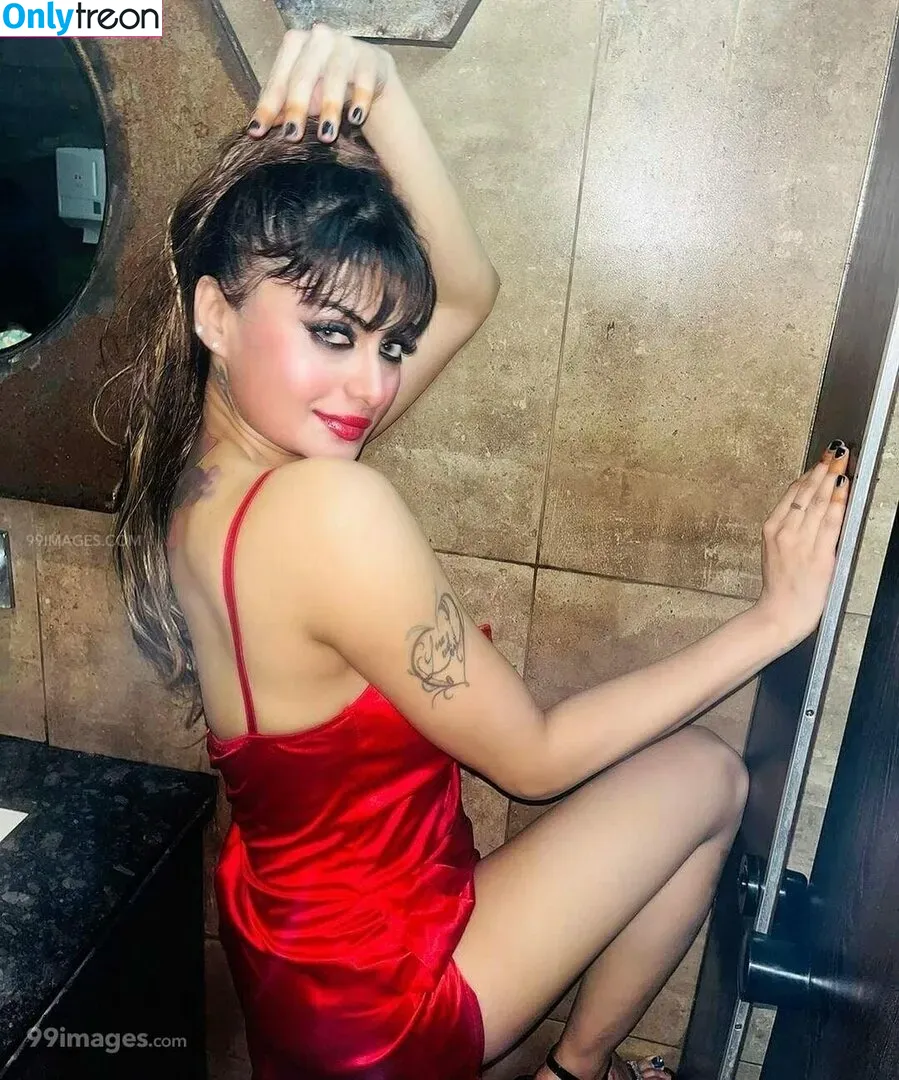 Suhaani Laskar nude photo #0101 (suhaanilaskar)