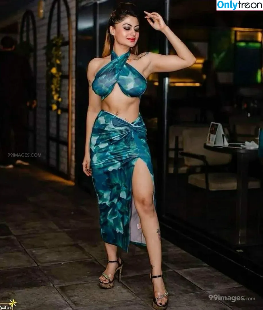 Suhaani Laskar nude photo #0138 (suhaanilaskar)