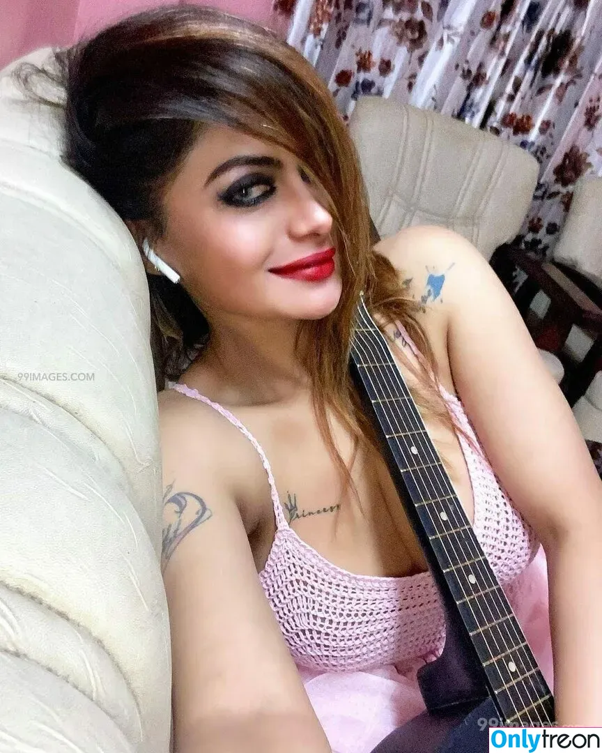 Suhaani Laskar nude photo #0158 (suhaanilaskar)