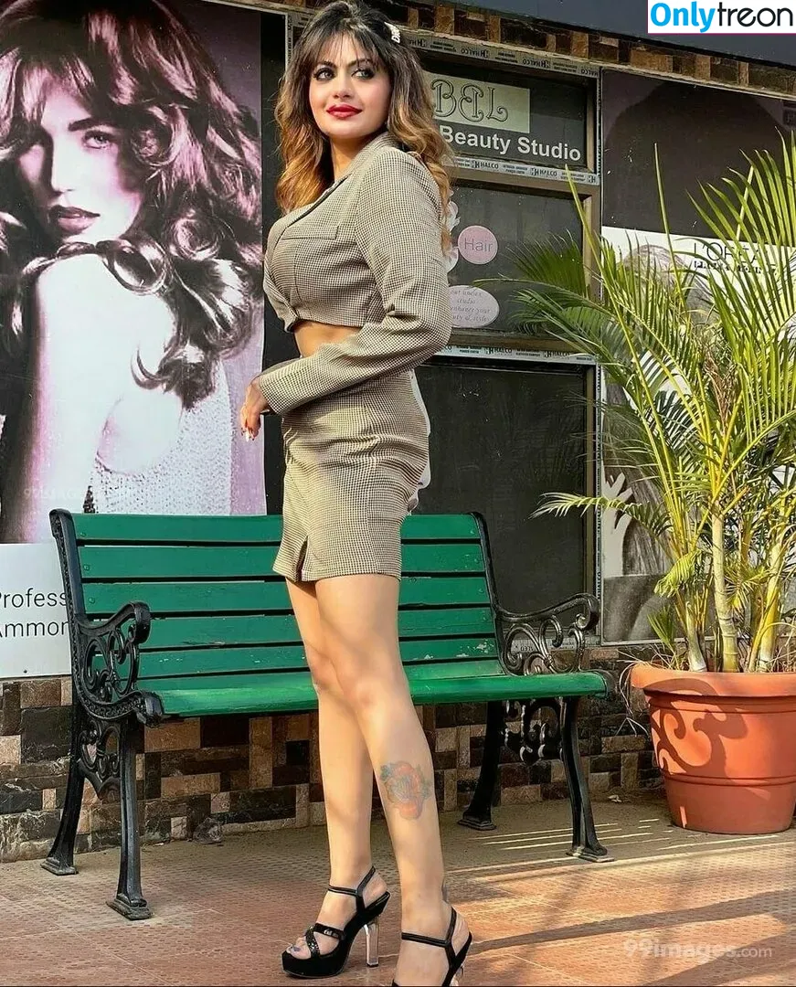 Suhaani Laskar nude photo #0190 (suhaanilaskar)