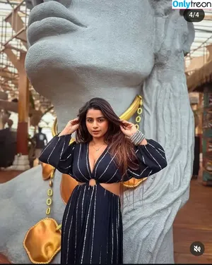 Suhana Khan / __suhuuu__ фото голая #0598