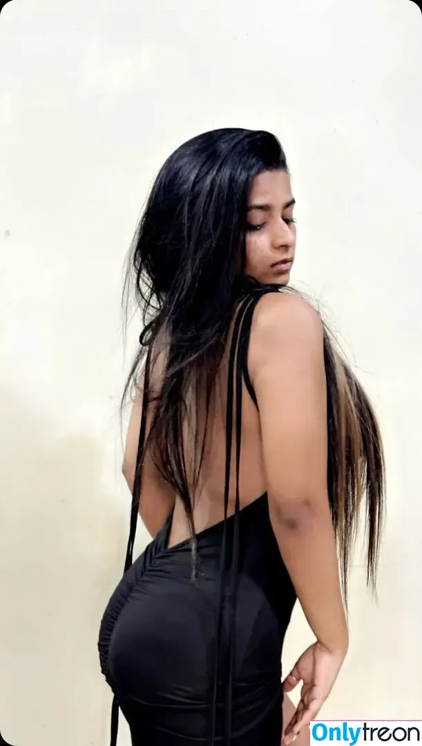 Suhana Khan nude photo #0135 (__suhuuu__)