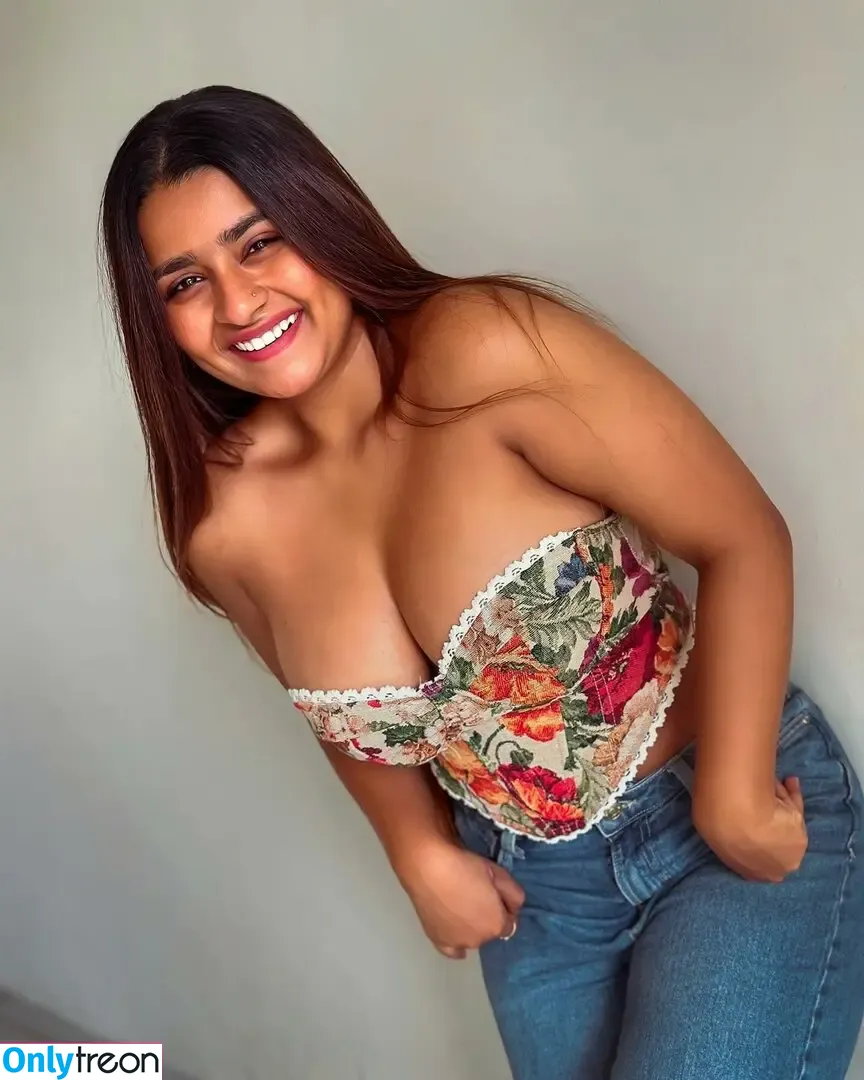 Suhana Khan голая photo #0439 (__suhuuu__)