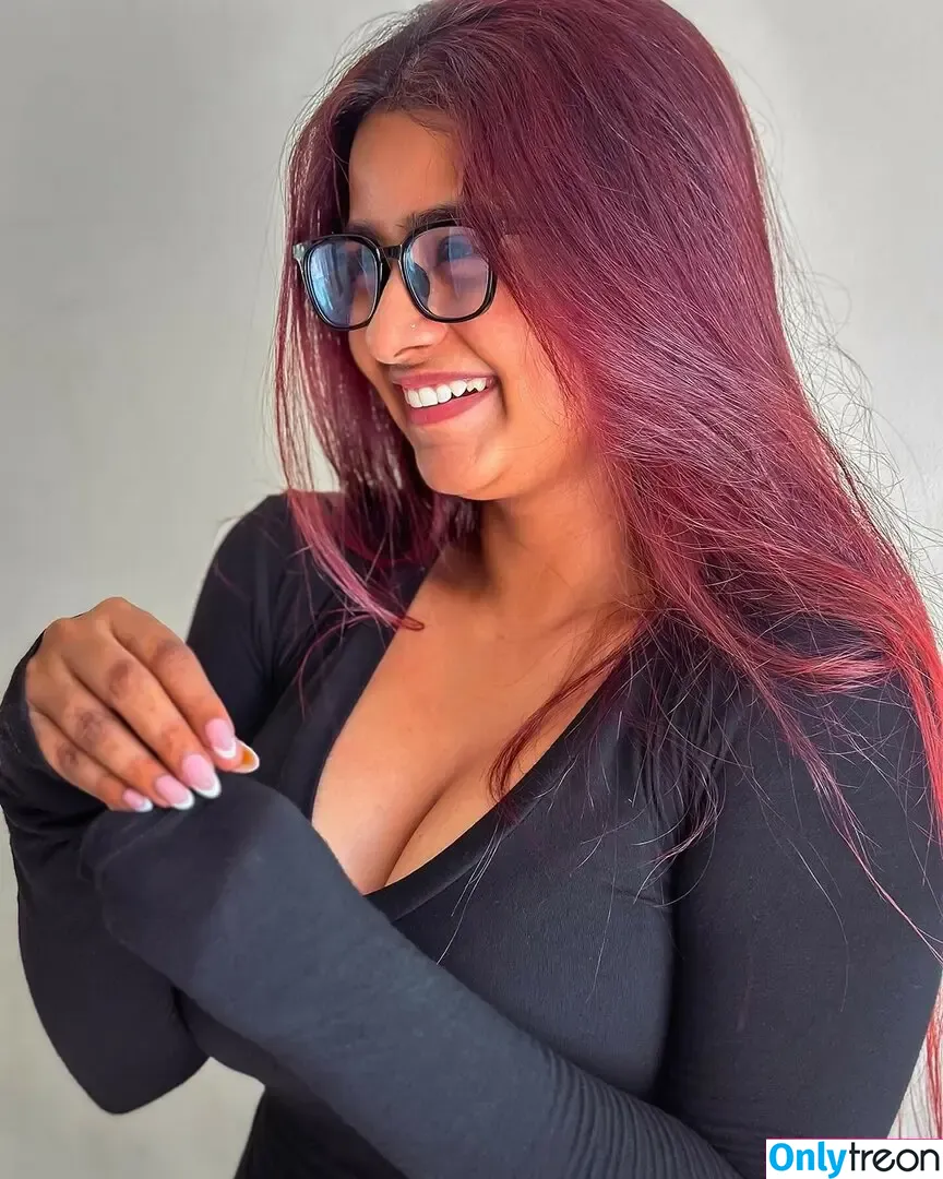 Suhana Khan nude photo #0823 (__suhuuu__)