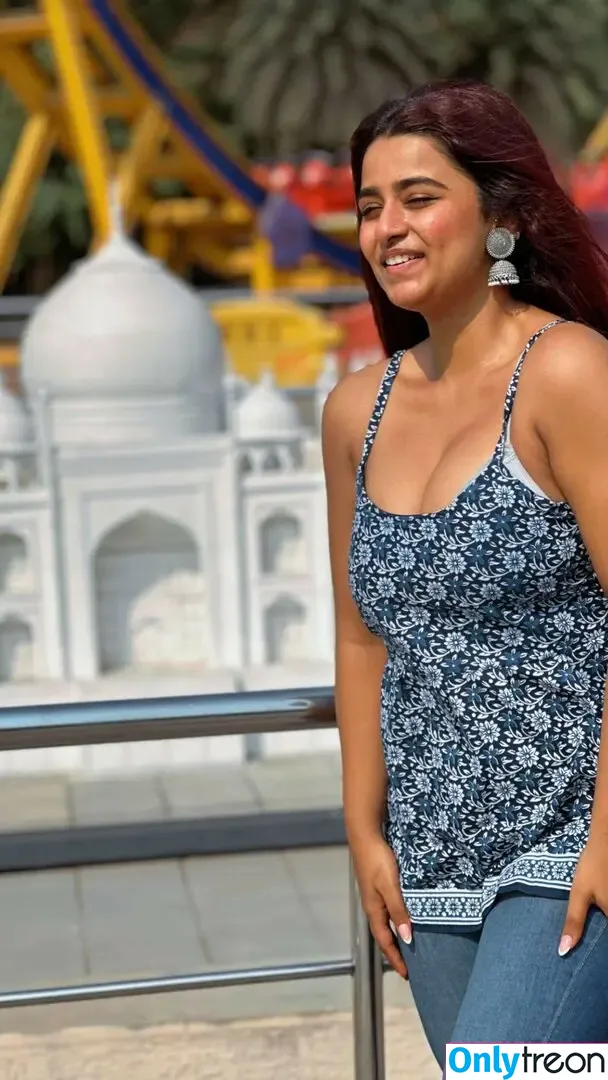 Suhana Khan nude photo #0842 (__suhuuu__)