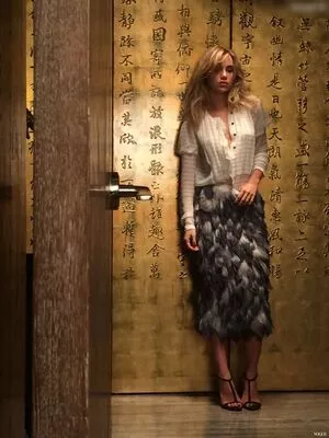 Suki Waterhouse / sukiwaterhouse фото голая #0326