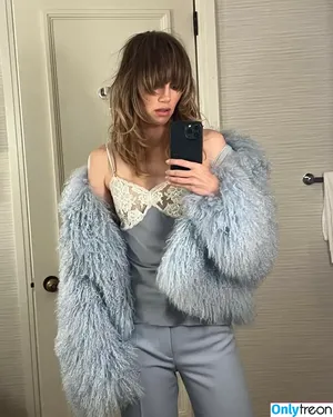 Suki Waterhouse / sukiwaterhouse фото голая #0536