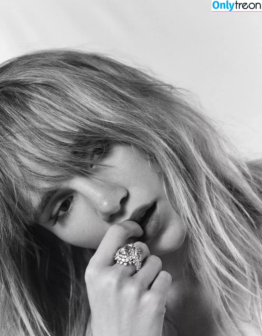 Suki Waterhouse голая photo #0360 (sukiwaterhouse)