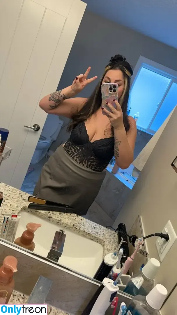 Sumhotdumbitch nude photo #0003 (freakbitchany / somedumbitch)