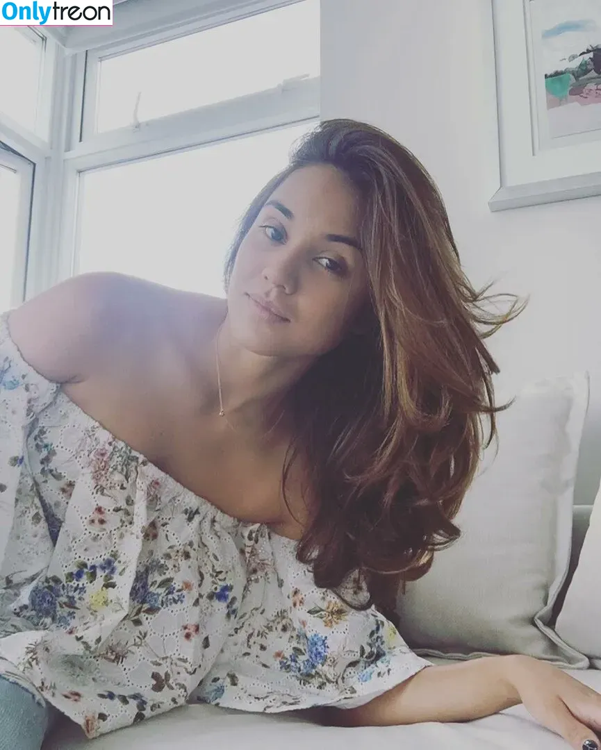 Summer Bishil голая photo #0024 (SummerBishil1 / summerybishil)