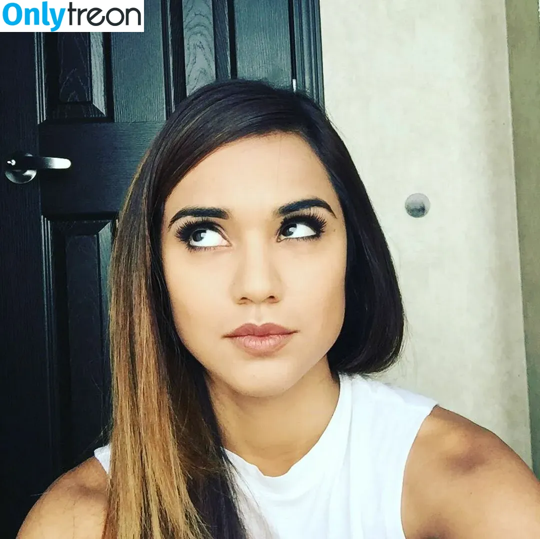 Summer Bishil голая photo #0047 (SummerBishil1 / summerybishil)