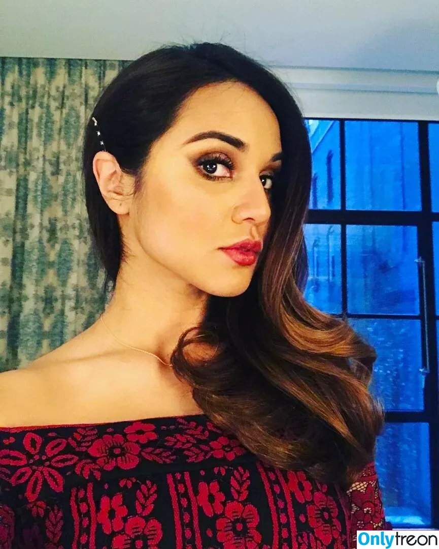 Summer Bishil голая photo #0067 (SummerBishil1 / summerybishil)