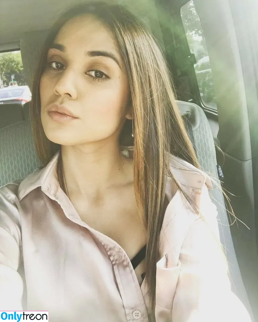 Summer Bishil голая photo #0071 (SummerBishil1 / summerybishil)