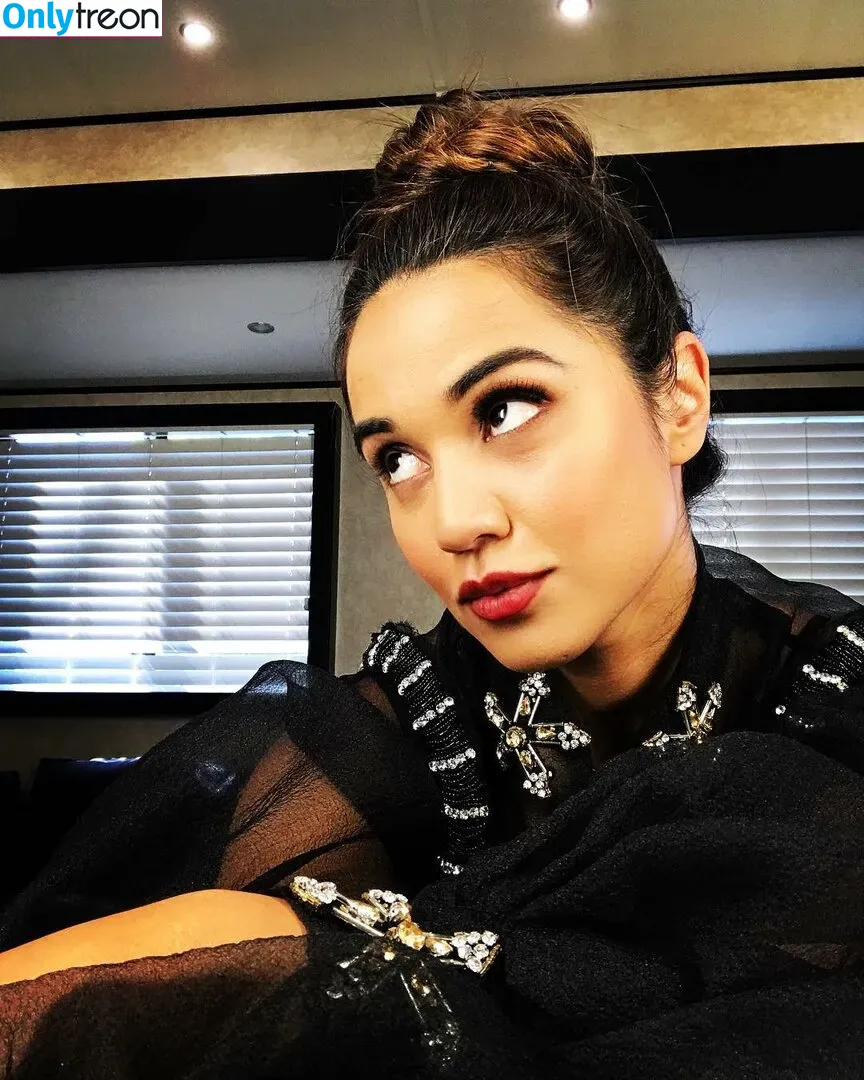 Summer Bishil голая photo #0081 (SummerBishil1 / summerybishil)