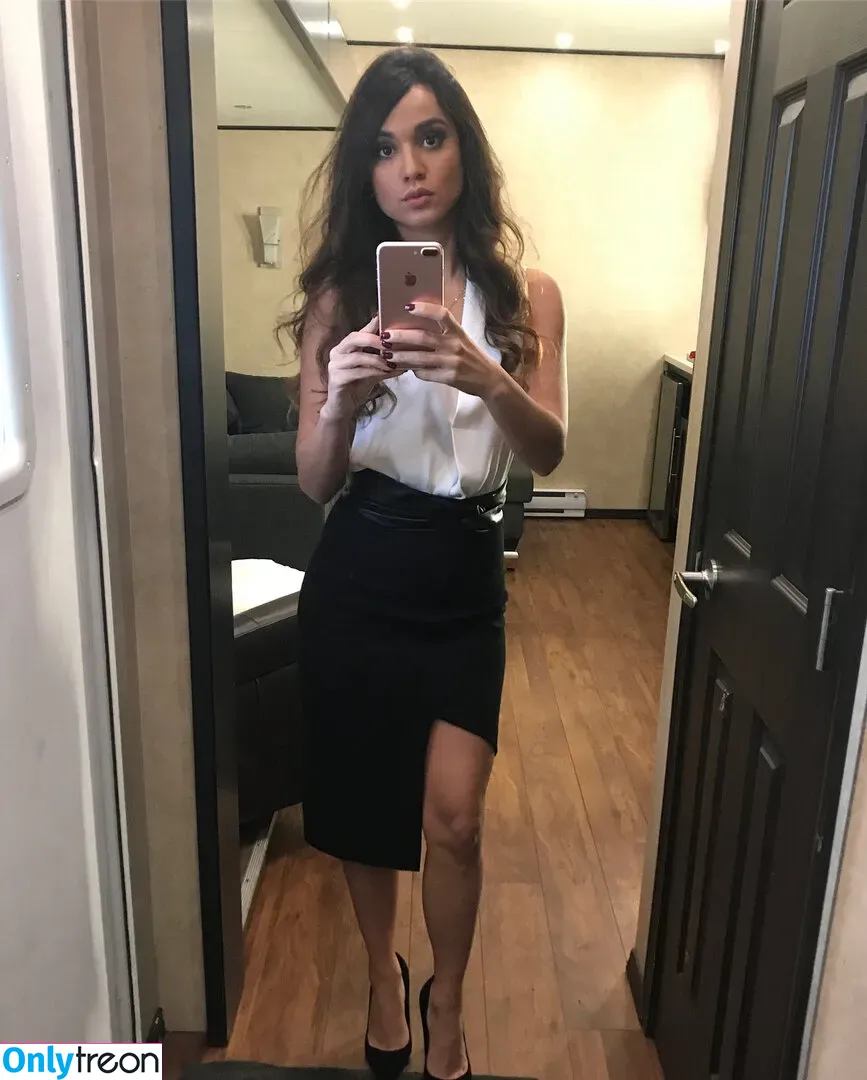 Summer Bishil голая photo #0136 (SummerBishil1 / summerybishil)