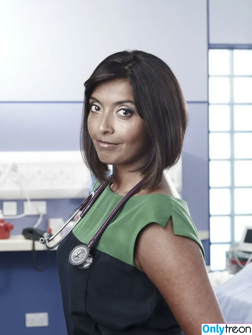 Sunetra Sarker nude photo #0019 (Sunetra Sarker)